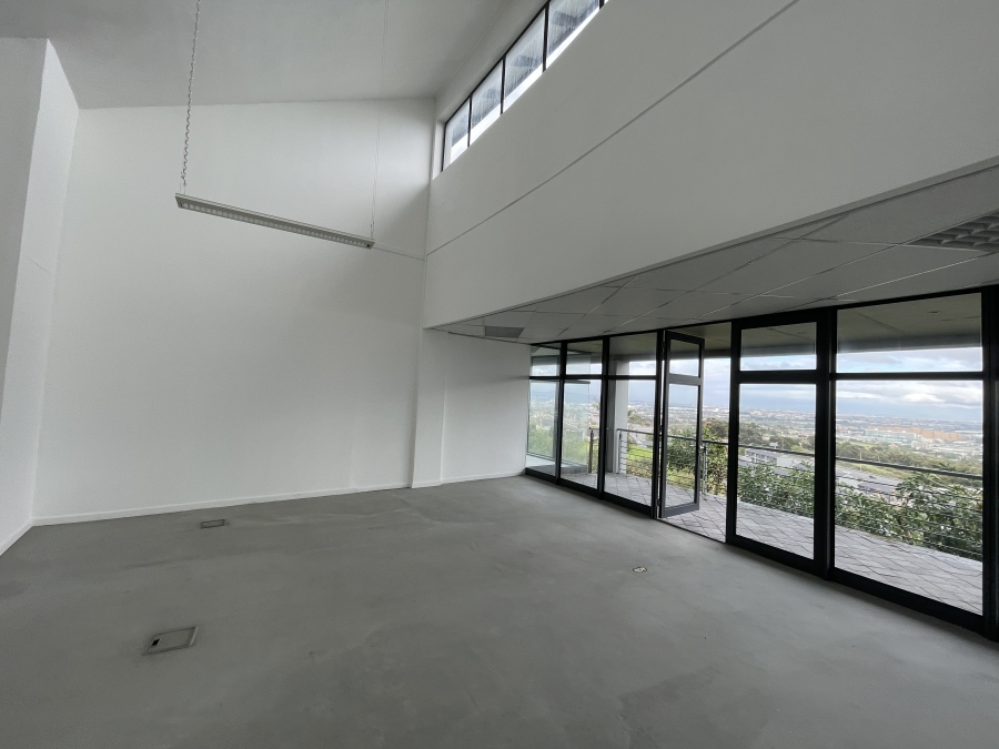 Commercial Property for Sale in Uitzicht Western Cape